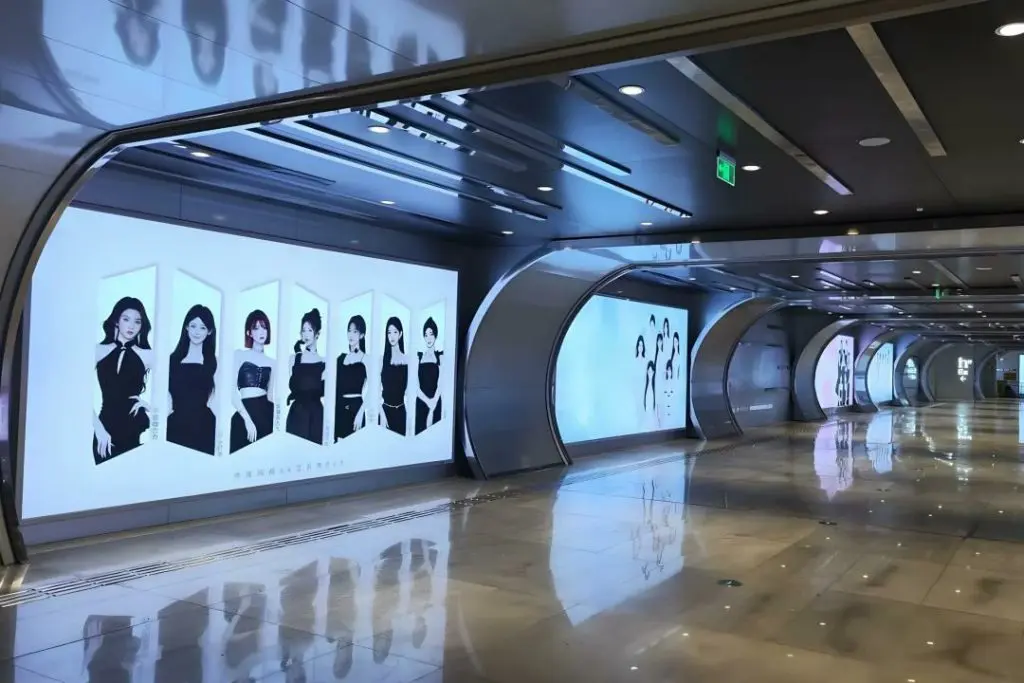 Subway LED Screen