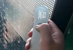 Outdoor screen